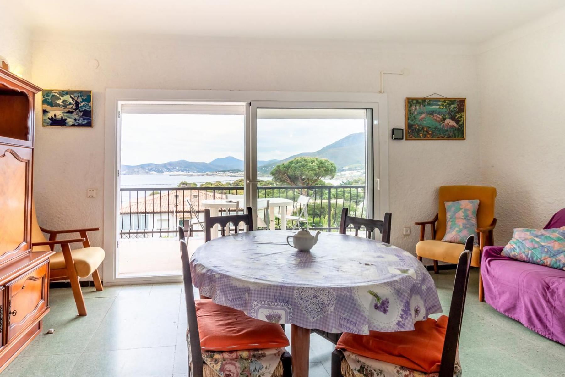 Carboneras 45 Apartamento Con Terraza Girona Kültér fotó