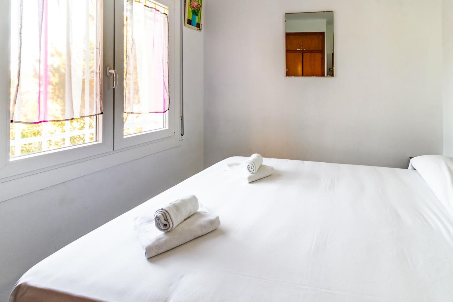 Carboneras 45 Apartamento Con Terraza Girona Kültér fotó