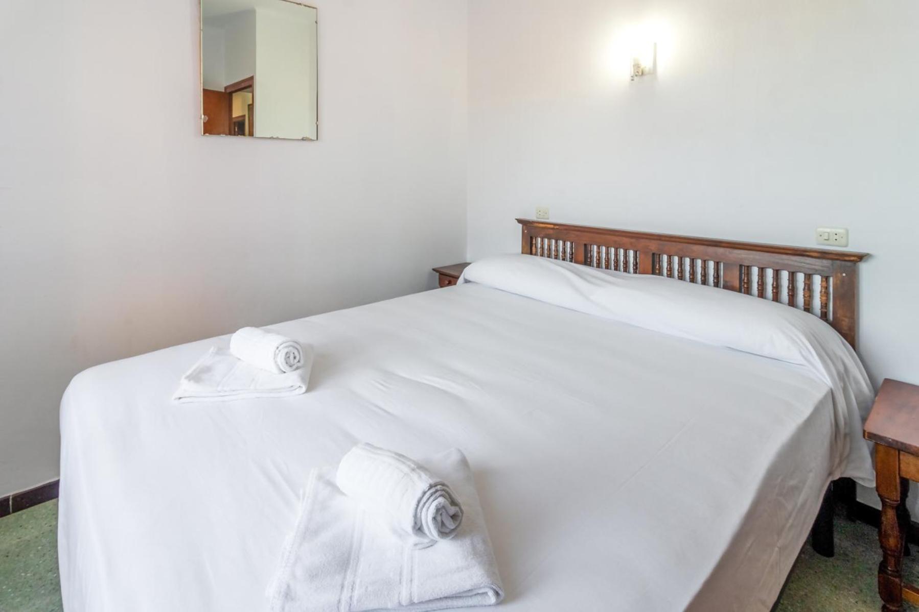 Carboneras 45 Apartamento Con Terraza Girona Kültér fotó